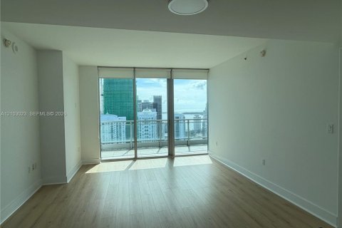 Copropriété à louer à Miami, Floride: 2 chambres, 102.1 m2 № 2409424 - photo 2