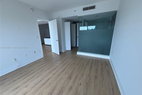 Copropriété à louer à Miami, Floride: 2 chambres, 102.1 m2 № 2409424 - photo 10