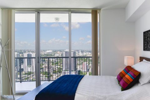 Copropriété à louer à Miami, Floride: 2 chambres, 97.36 m2 № 1997907 - photo 13