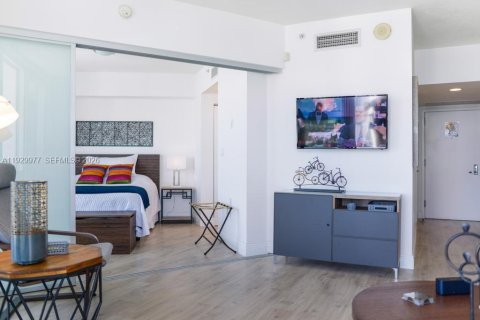 Copropriété à louer à Miami, Floride: 2 chambres, 97.36 m2 № 1997907 - photo 15