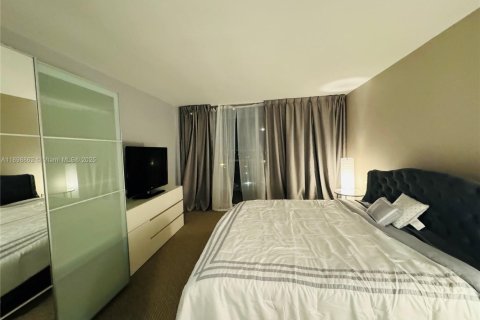 Copropriété à louer à Miami, Floride: 1 chambre, 79.99 m2 № 1950656 - photo 3