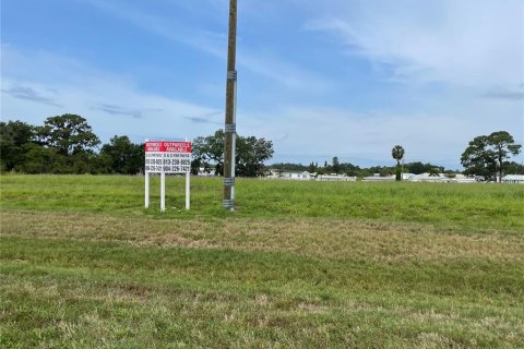 Immobilier commercial à vendre à Palmetto, Floride № 453729 - photo 1