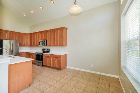 Casa en alquiler en Wesley Chapel, Florida, 4 dormitorios, 210.7 m2 № 1885004 - foto 5