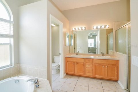 Casa en alquiler en Wesley Chapel, Florida, 4 dormitorios, 210.7 m2 № 1885004 - foto 12