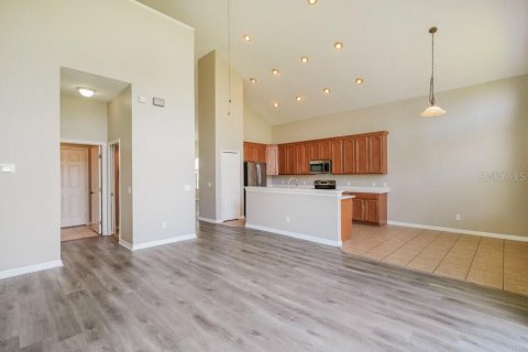 Casa en alquiler en Wesley Chapel, Florida, 4 dormitorios, 210.7 m2 № 1885004 - foto 9