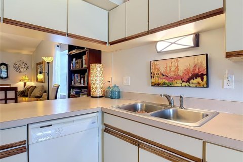 Condo in DeBary, Florida, 2 bedrooms  № 2236792 - photo 8