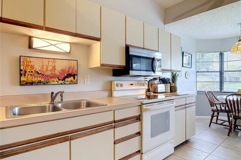 Condo in DeBary, Florida, 2 bedrooms  № 2236792 - photo 4