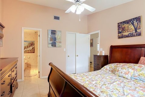 Condo in DeBary, Florida, 2 bedrooms  № 2236792 - photo 22