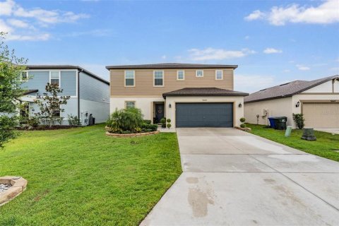 House in Lakeland, Florida 5 bedrooms, 224.36 sq.m. № 1767525 - photo 2