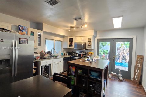 Casa en venta en West Palm Beach, Florida, 3 dormitorios, 134.43 m2 № 1982246 - foto 5