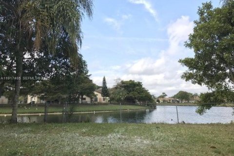Casa en venta en West Palm Beach, Florida, 3 dormitorios, 134.43 m2 № 1982246 - foto 18