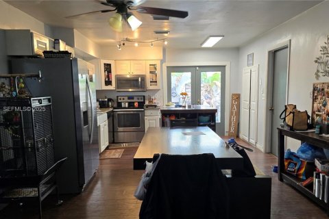 Casa en venta en West Palm Beach, Florida, 3 dormitorios, 134.43 m2 № 1982246 - foto 15