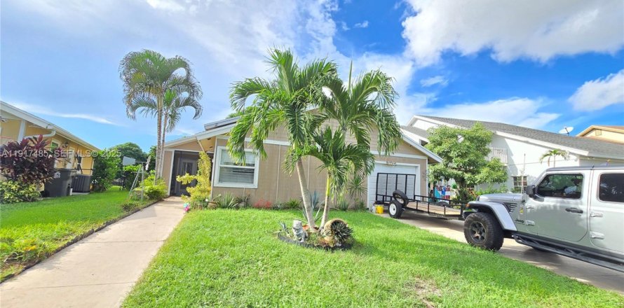 Casa en West Palm Beach, Florida 3 dormitorios, 134.43 m2 № 1982246