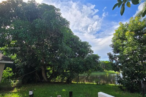 Casa en venta en West Palm Beach, Florida, 3 dormitorios, 134.43 m2 № 1982246 - foto 17