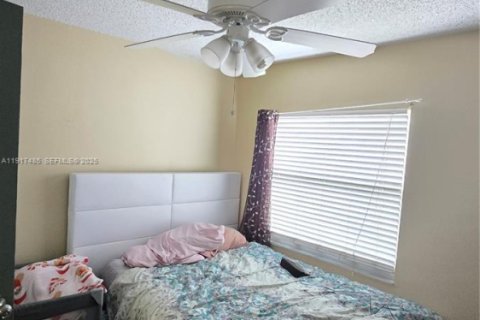 Casa en venta en West Palm Beach, Florida, 3 dormitorios, 134.43 m2 № 1982246 - foto 11