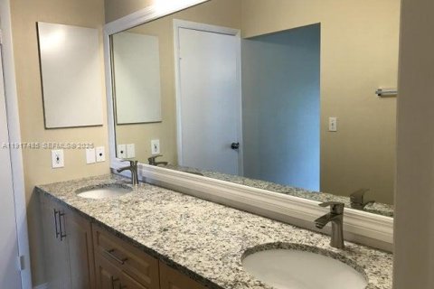 Casa en venta en West Palm Beach, Florida, 3 dormitorios, 134.43 m2 № 1982246 - foto 8