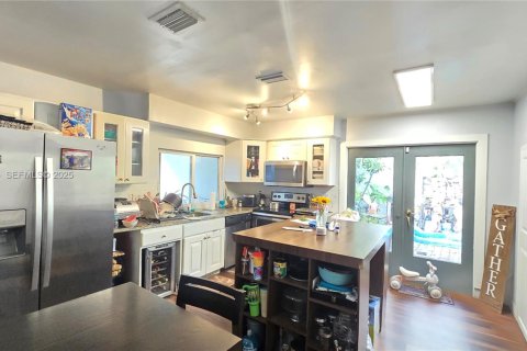 Casa en venta en West Palm Beach, Florida, 3 dormitorios, 134.43 m2 № 1982246 - foto 4