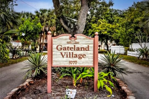 Condominio en venta en Davie, Florida, 2 dormitorios, 92.9 m2 № 1937517 - foto 1
