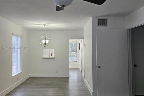 Condominio en venta en Davie, Florida, 2 dormitorios, 92.9 m2 № 1937517 - foto 7