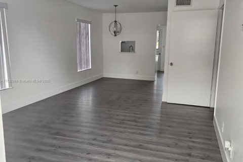 Condominio en venta en Davie, Florida, 2 dormitorios, 92.9 m2 № 1937517 - foto 5
