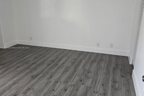 Condominio en venta en Davie, Florida, 2 dormitorios, 92.9 m2 № 1937517 - foto 17