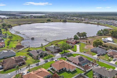 House in Winter Haven, Florida 4 bedrooms, 218.97 sq.m. № 2155816 - photo 4
