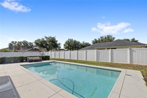 House in Winter Haven, Florida 4 bedrooms, 218.97 sq.m. № 2155816 - photo 8