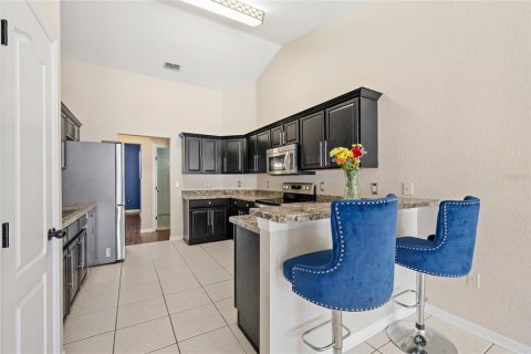 House in Winter Haven, Florida 4 bedrooms, 218.97 sq.m. № 2155816 - photo 19