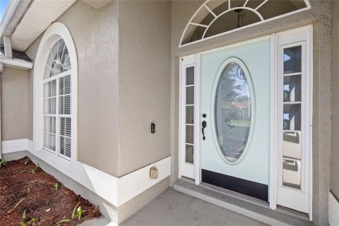 House in Winter Haven, Florida 4 bedrooms, 218.97 sq.m. № 2155816 - photo 14