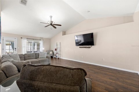 House in Winter Haven, Florida 4 bedrooms, 218.97 sq.m. № 2155816 - photo 24