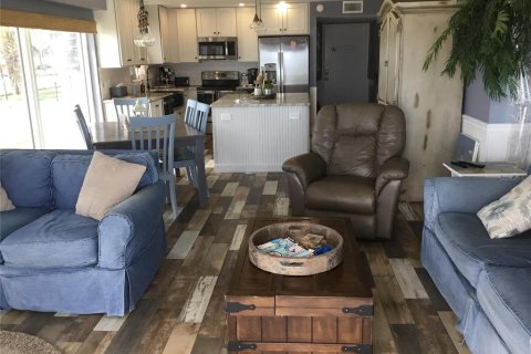 Copropriété à louer à New Smyrna Beach, Floride: 3 chambres, 115.2 m2 № 2108439 - photo 3