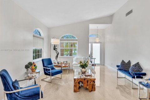 House in Pembroke Pines, Florida 3 bedrooms, 146.97 sq.m. № 1995039 - photo 6