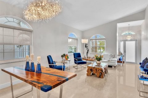 House in Pembroke Pines, Florida 3 bedrooms, 146.97 sq.m. № 1995039 - photo 5