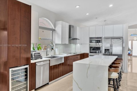 House in Pembroke Pines, Florida 3 bedrooms, 146.97 sq.m. № 1995039 - photo 15