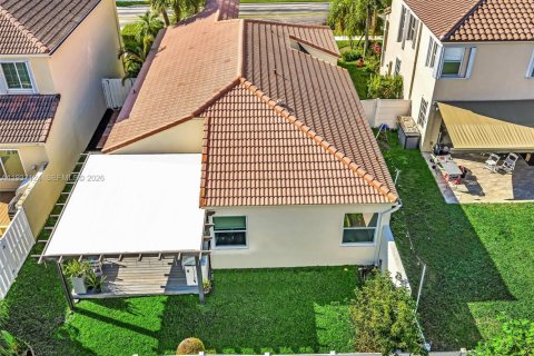 House in Pembroke Pines, Florida 3 bedrooms, 146.97 sq.m. № 1995039 - photo 25