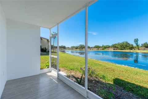 Condo in Sarasota, Florida, 2 bedrooms  № 2166188