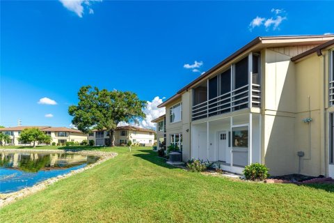 Condo in Sarasota, Florida, 2 bedrooms № 2166188 - photo 23