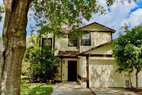 Adosado en venta en Tampa, Florida, 3 dormitorios, 138.8 m2 № 1789934 - foto 1
