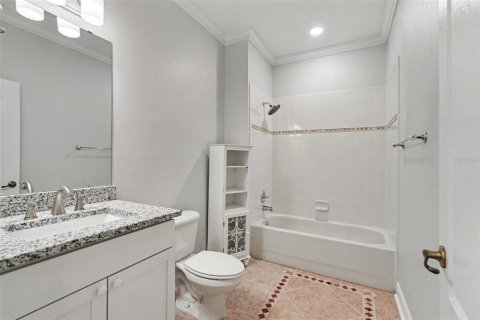 Villa ou maison à vendre à Land O' Lakes, Floride: 4 chambres, 246.38 m2 № 2408326 - photo 13