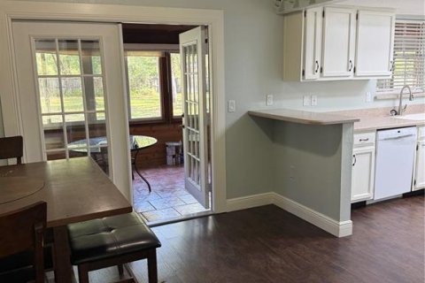 Casa en alquiler en DeLand, Florida, 4 dormitorios, 169.45 m2 № 1749296 - foto 3