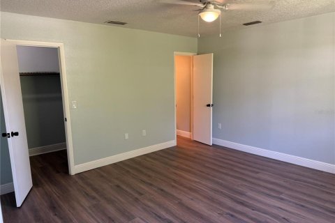 Casa en alquiler en DeLand, Florida, 4 dormitorios, 169.45 m2 № 1749296 - foto 6