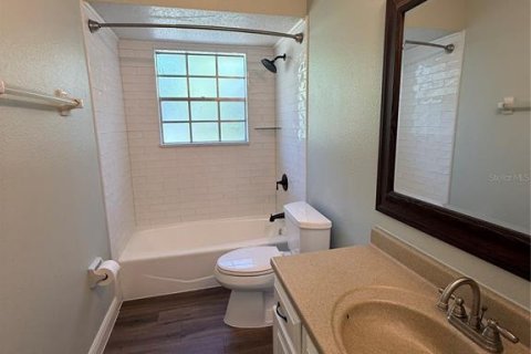 Casa en alquiler en DeLand, Florida, 4 dormitorios, 169.45 m2 № 1749296 - foto 5