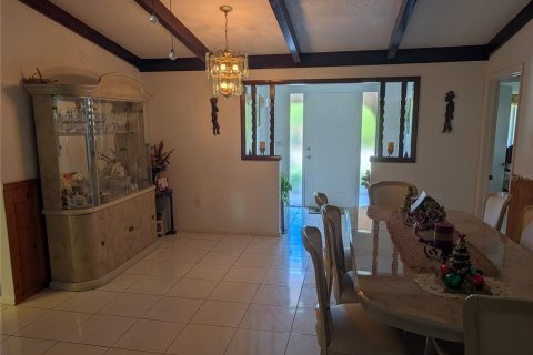 House in Punta Gorda, Florida 4 bedrooms, 115.66 sq.m. № 2232919 - photo 6