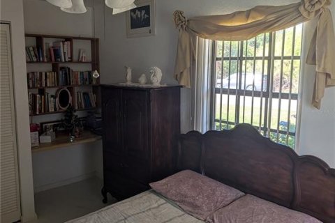 House in Punta Gorda, Florida 4 bedrooms, 115.66 sq.m. № 2232919 - photo 15