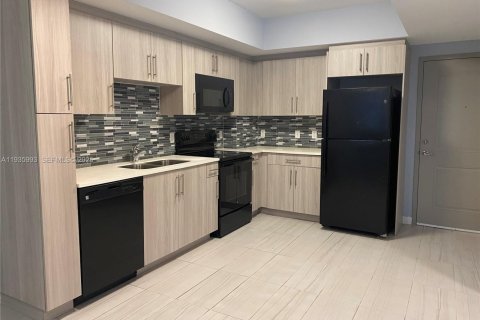 Appartement à louer à Miami, Floride: 1 chambre, 53.33 m2 № 1994140 - photo 16