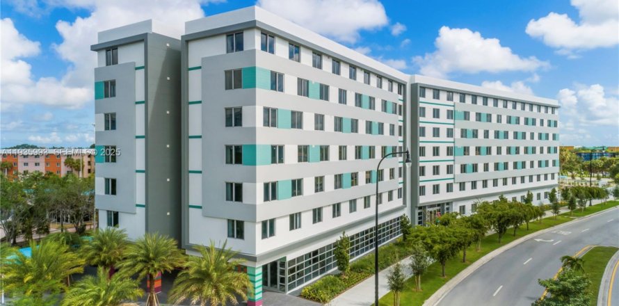 Appartement à Miami, Floride 1 chambre, 53.33 m2 № 1994140