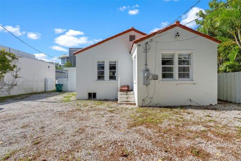 Villa ou maison à vendre à Miami, Floride: 3 chambres, 148.27 m2 № 2065626 - photo 25
