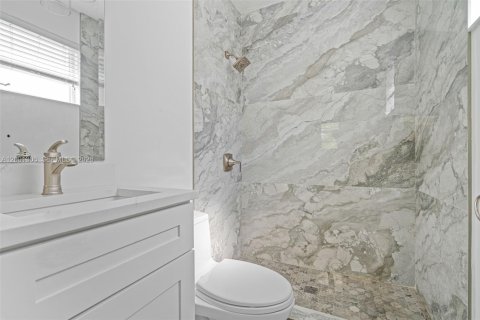 Villa ou maison à vendre à Miami, Floride: 3 chambres, 148.27 m2 № 2065626 - photo 23