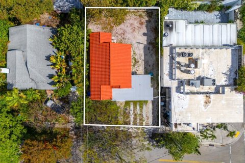 Villa ou maison à vendre à Miami, Floride: 3 chambres, 148.27 m2 № 2065626 - photo 30