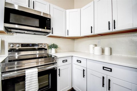Copropriété à vendre à Pinellas Park, Floride: 2 chambres, 110.55 m2 № 2110418 - photo 10